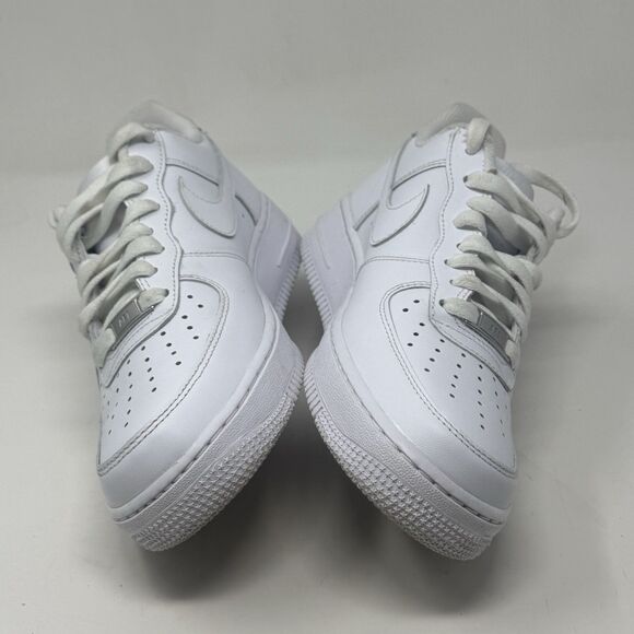 Nike Air Force 1 '07 Low Womens 9 Triple White Leather Athletic Shoes Sneakers - Picture 8 of 16